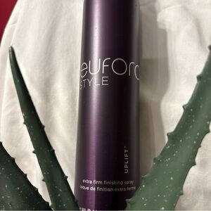 Style Uplift Finishing Spray - Deep Purple